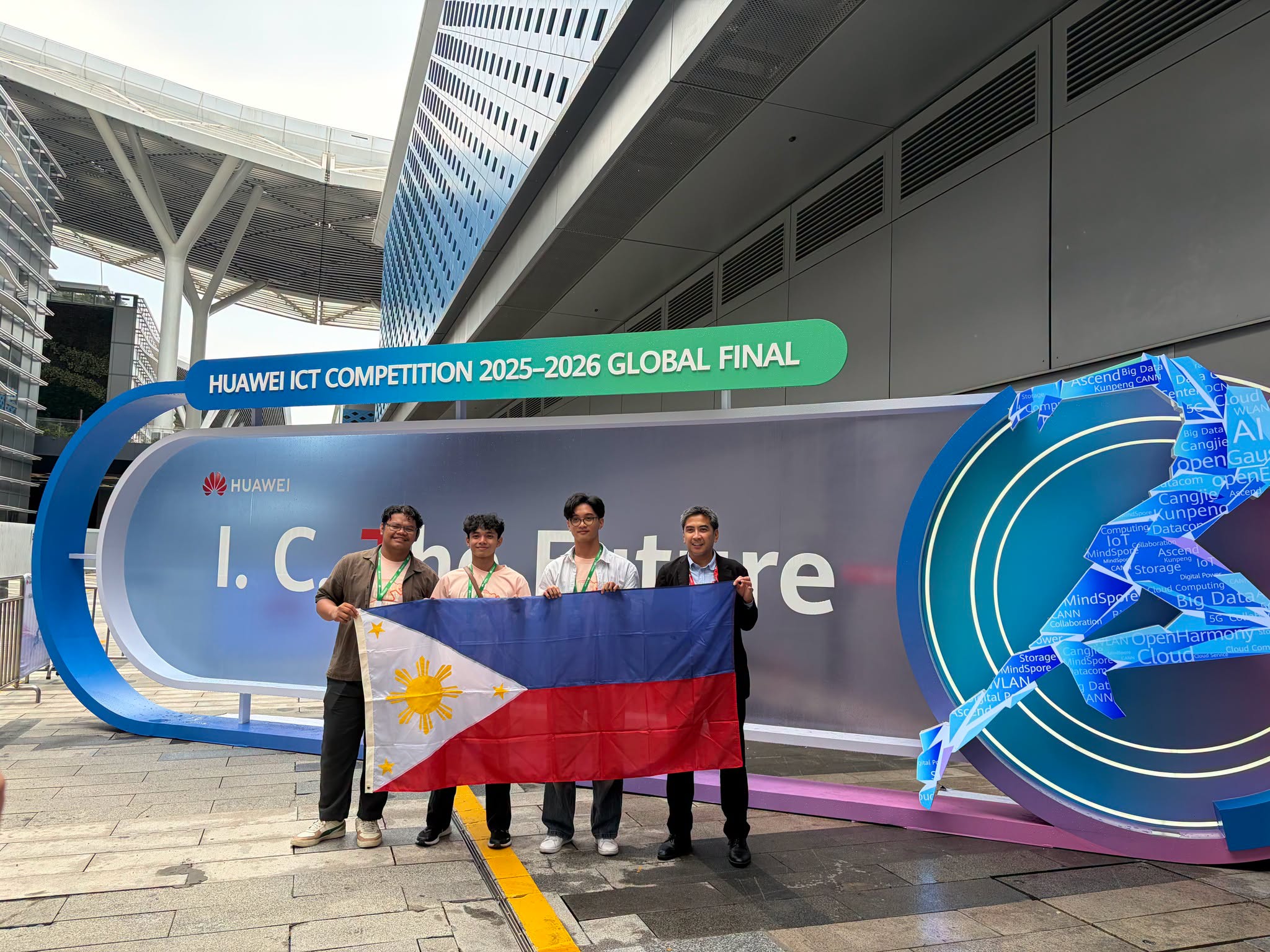 Reev Santillan and teammates receiving the Huawei ICT Competition Computing Track global final first prize, 2026.